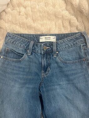 Hollister Women’s Light Blue High-Rise Jeans